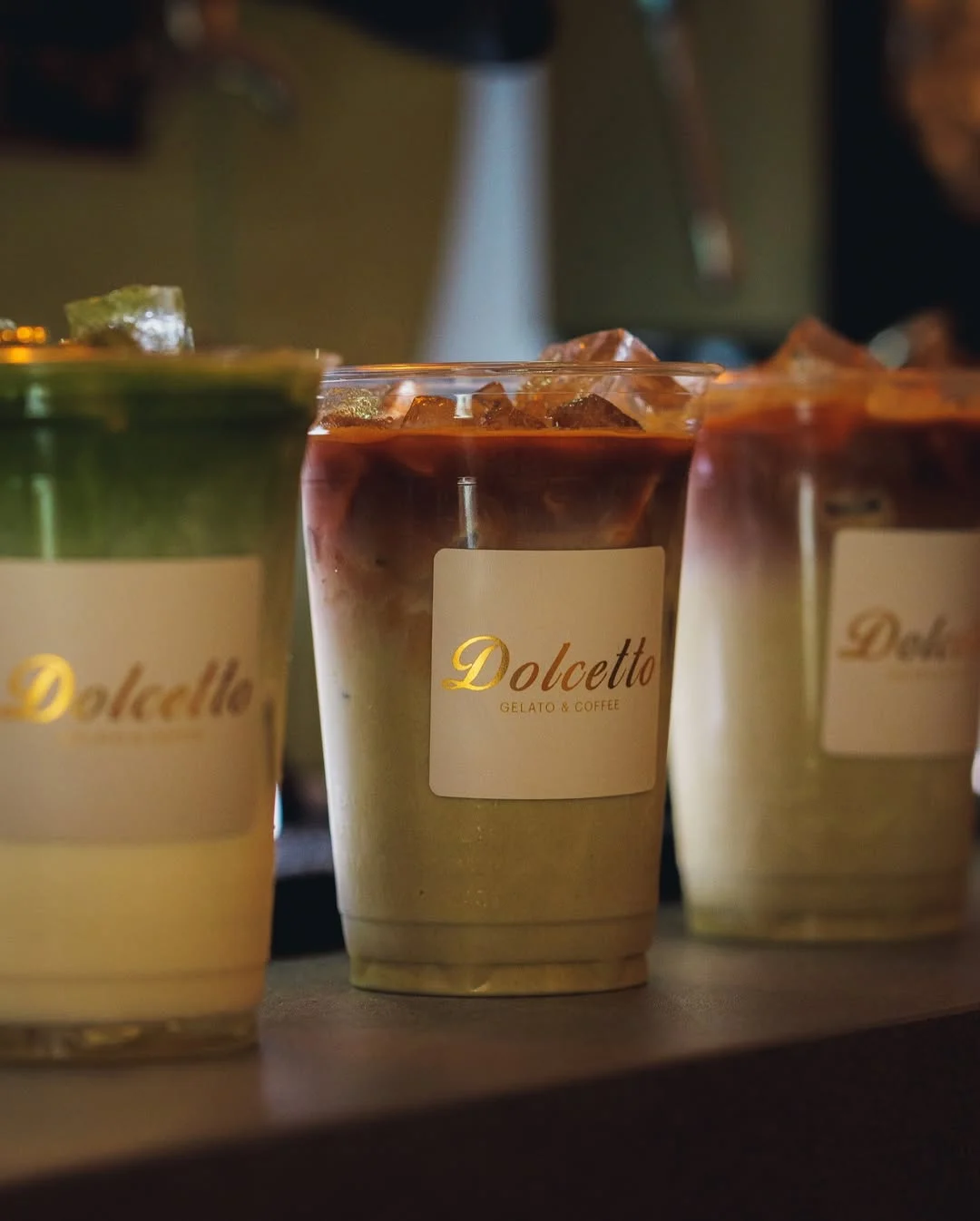Ambachtelijke ijskoffie en matcha van Dolcetto in warm licht